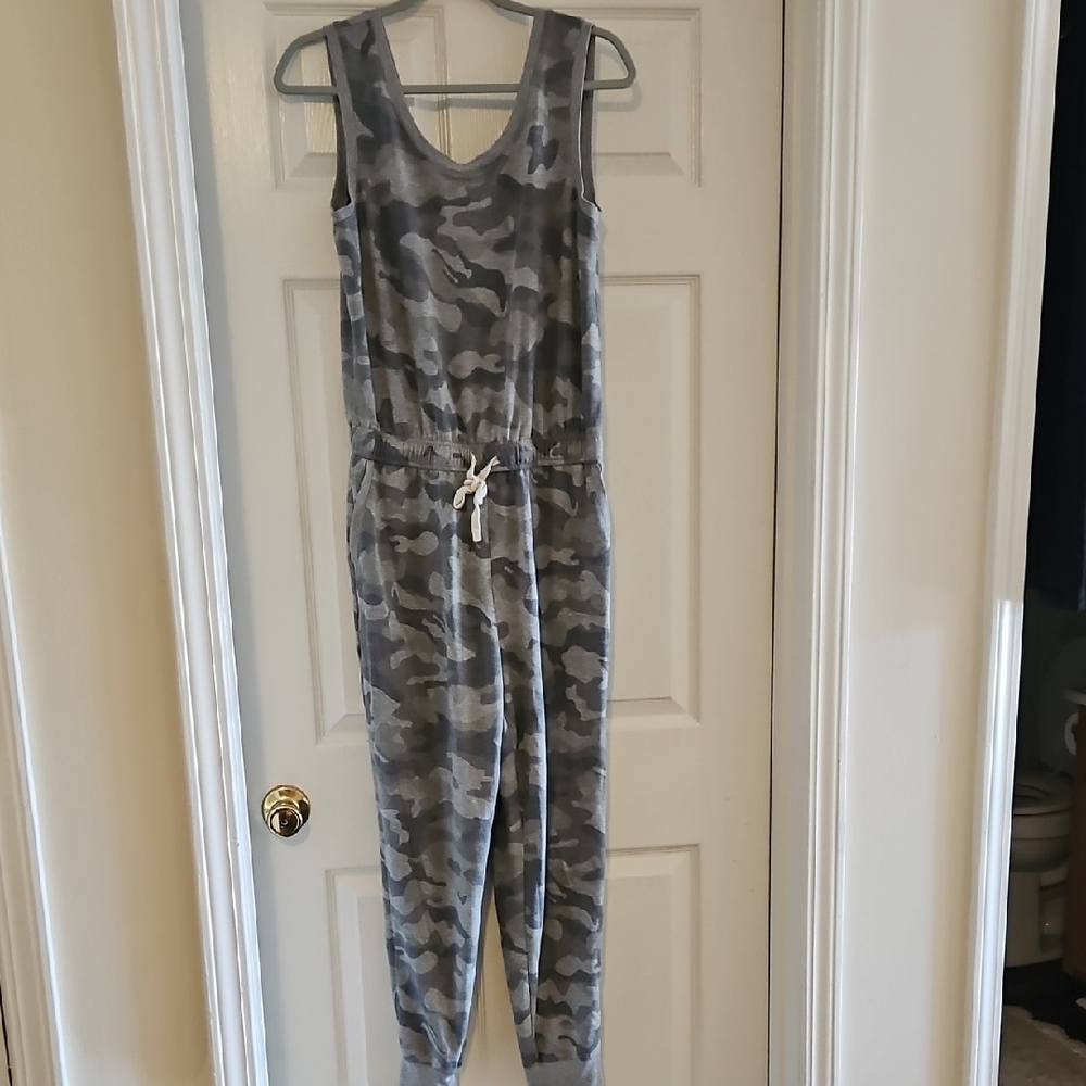 Gray Camouflage Sleeveless Jumpsuit with Drawstring Waist